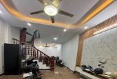 CƠ HỘI-  NHÀ Riêng Lĩnh Nam, Chợ Đêm 37m 5 Tầng. Mặt ngõ Thông, Kinh Doanh. Gara Ô tô Chỉ 5 tỷ 51